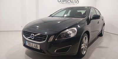 Volvo V60 2.0 D3 Momentum